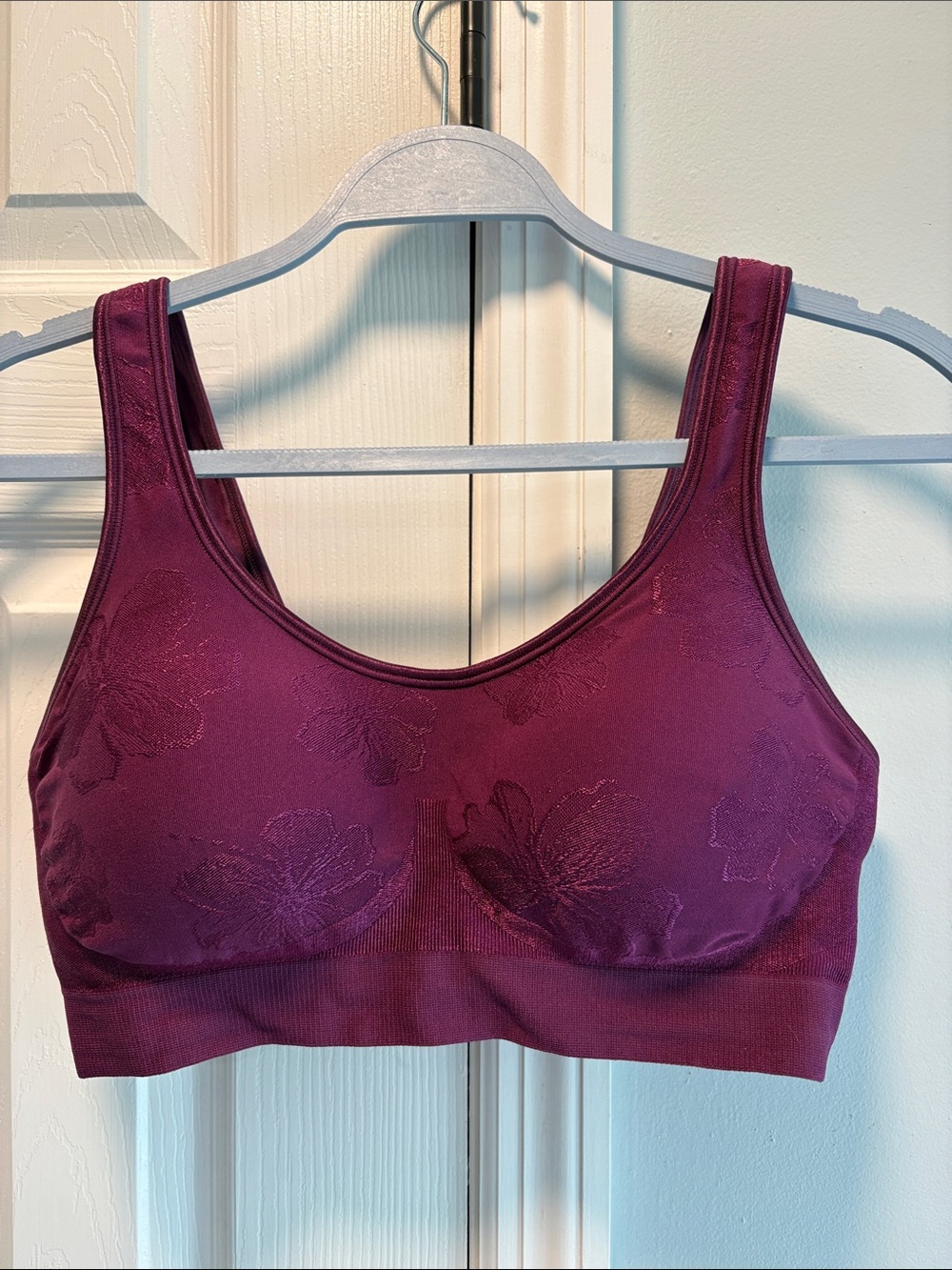 Bali Seamless Floral Scoop-Neck Bralette in Plum